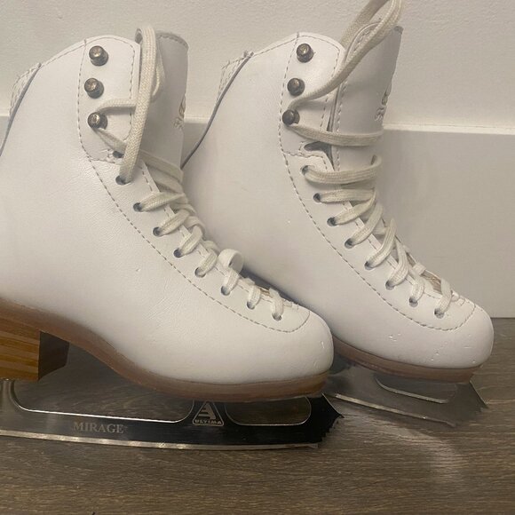 Freestyle Youth Skates by Jackson size 11B - Picture 2 of 4